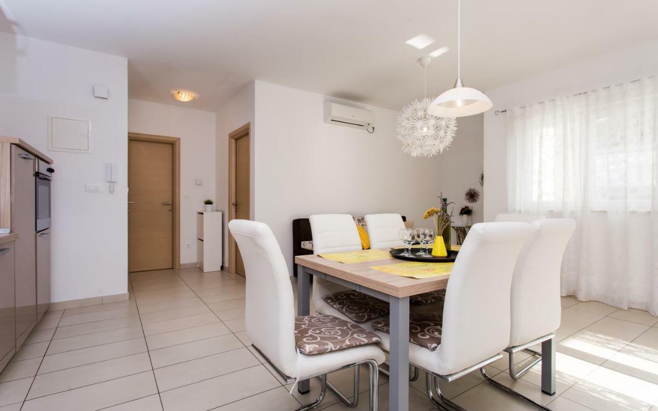 Apartments Matea I バスカ エクステリア 写真