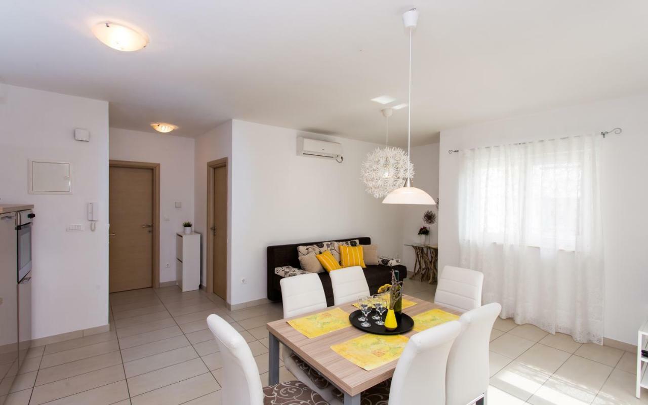 Apartments Matea I バスカ エクステリア 写真